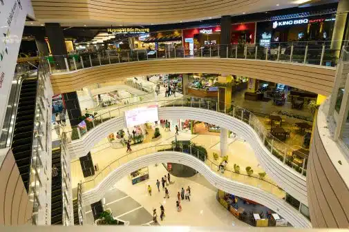 Halles de l'Ocean : Mall/ Boutiques franchisées sur la corniche d'Agadir